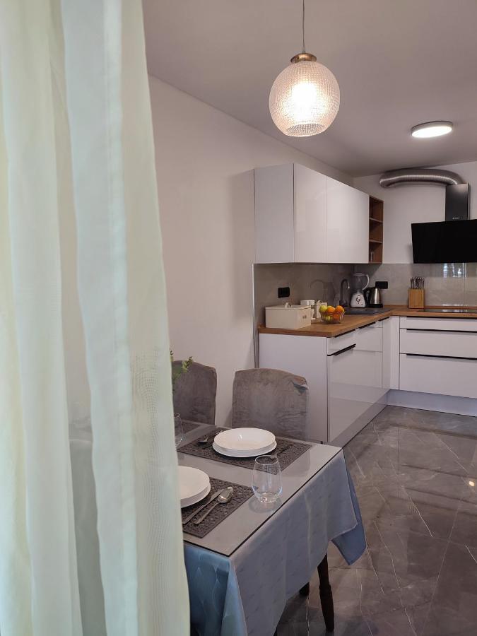 Apartman Ivan Kaštela エクステリア 写真